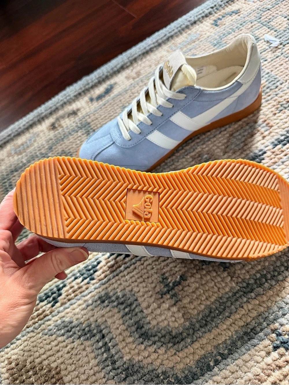 Gola Elan Suede Sneakers Air White Light Blue Size 8-like NEW - Picture 4 of 5